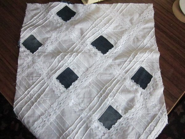 Farmernégyzetek bevarrva