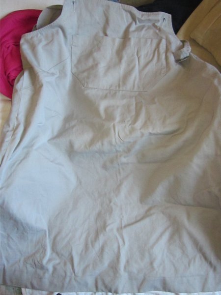 Hatalmas méretű kertész szoknya, zsebbel