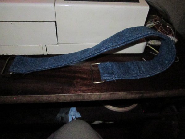 a táska egyik pántja