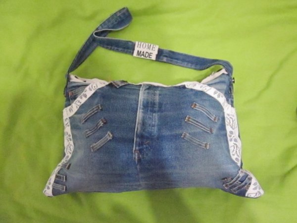 díszpárnával kitömve