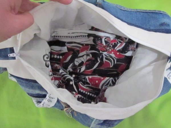 farmertáska belülről