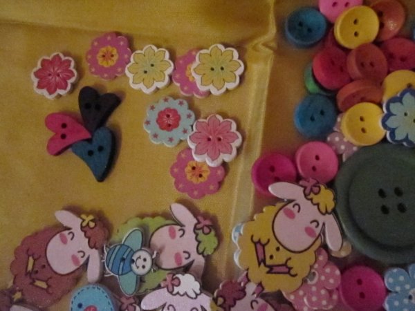 festett virág gombok