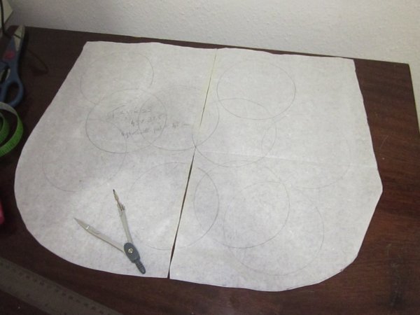 körzővel telerajzolt táskasablon