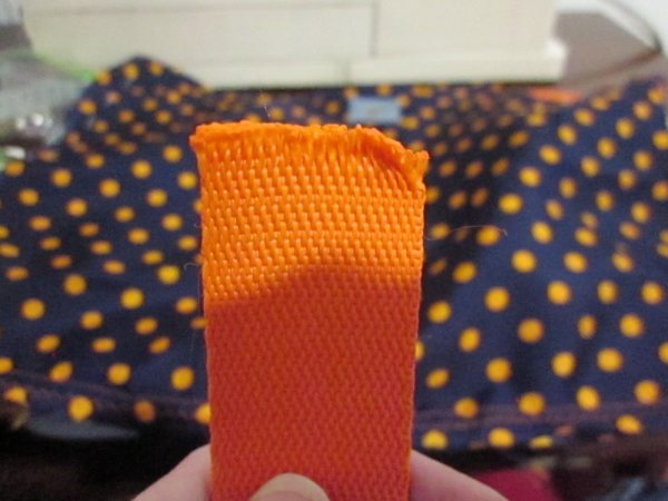 narancsszín hevedert